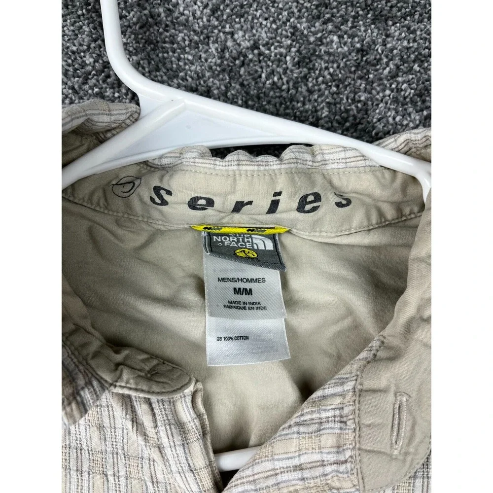 North Face Shirt Mens Medium Button Down Single Pocket Short Sleeve Plaid Yellow